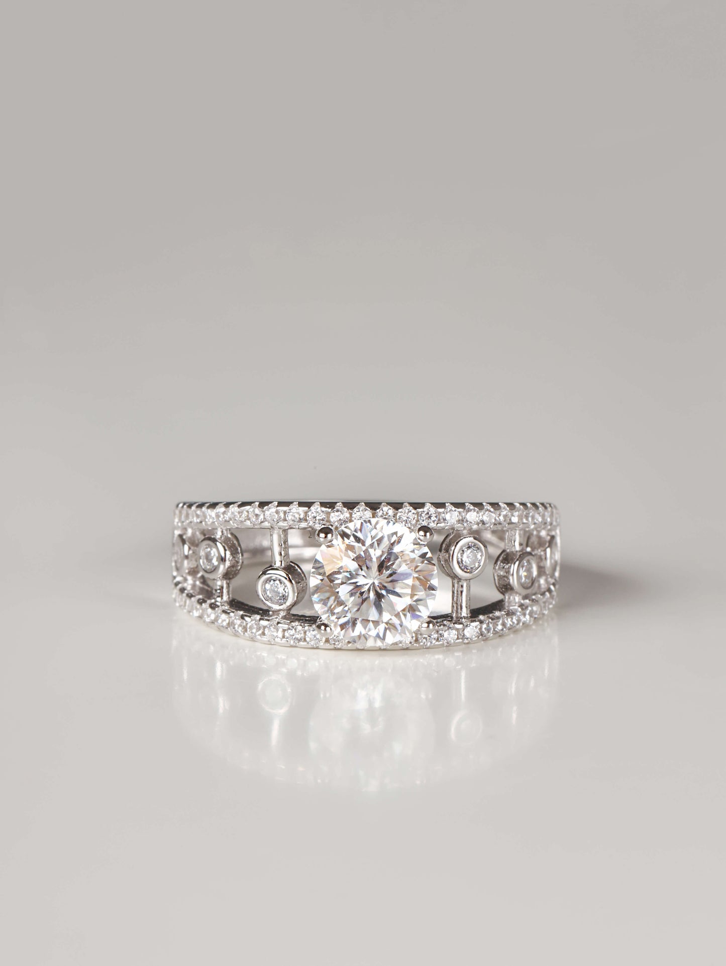 Wide Art Deco style 925 sterling silver filigree ring with round brilliant cut center moissanite stone