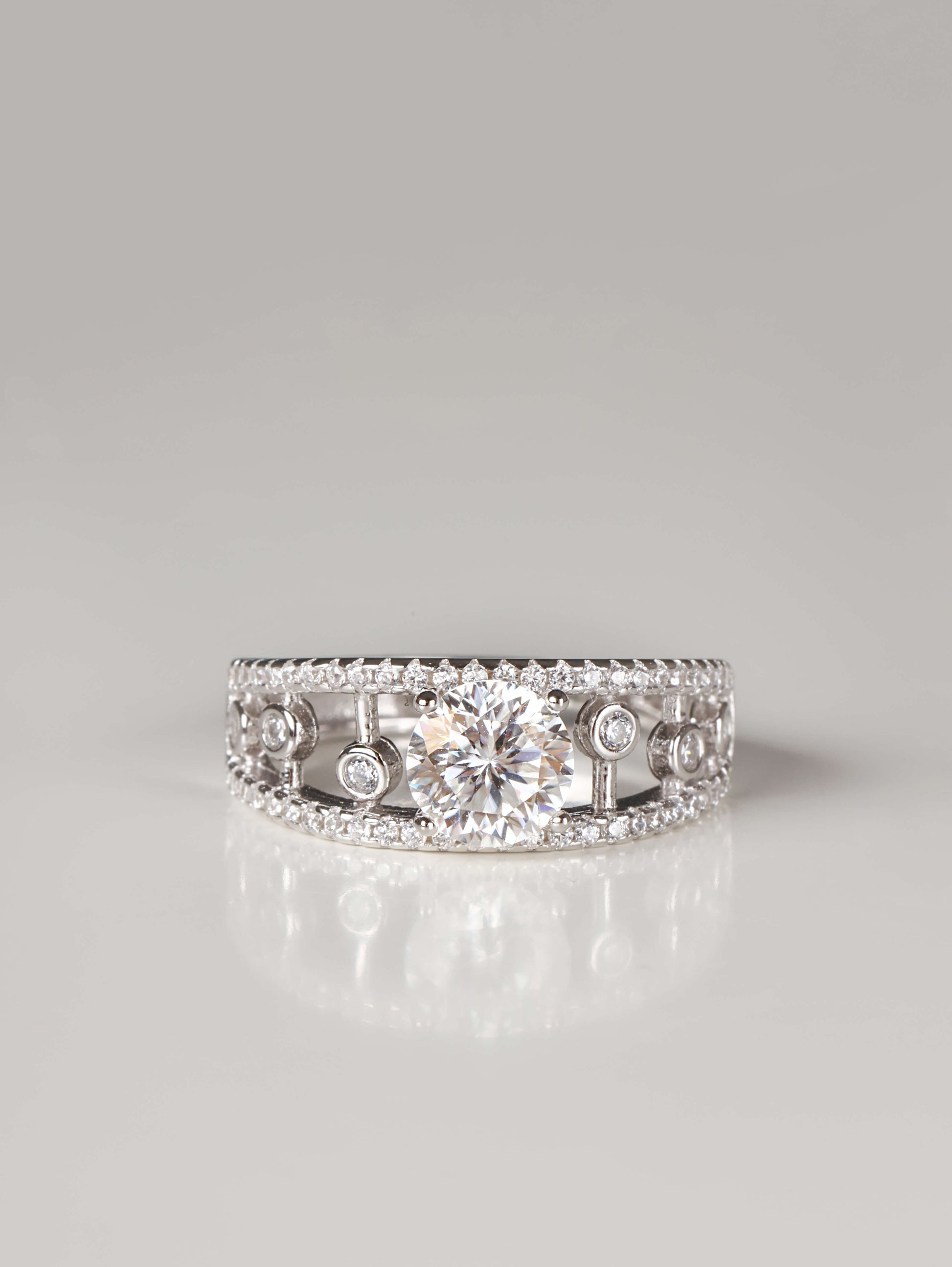 Wide Art Deco style 925 sterling silver filigree ring with round brilliant cut center moissanite stone